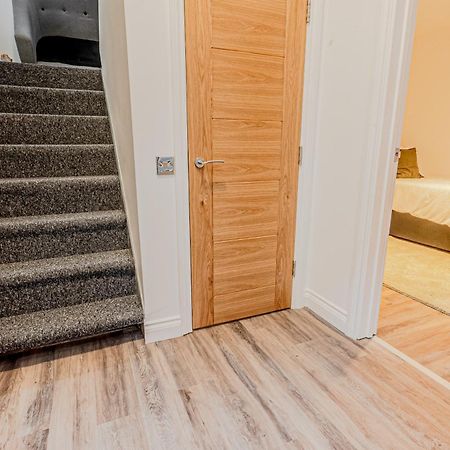 Stunning Three Bedroom Townhouse In The Jewellery Quarter, Birmingham City Centre Sleeps 5- Free Parking Exterior foto